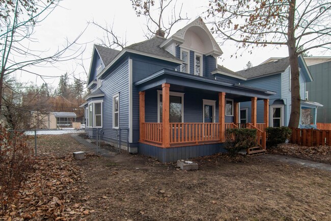 property at 368 E 7th Ave