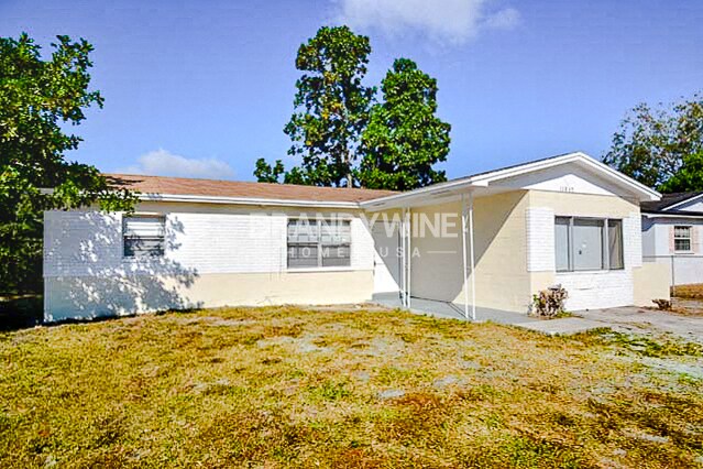 11839 129th Ave N in Largo, FL - Foto de edificio