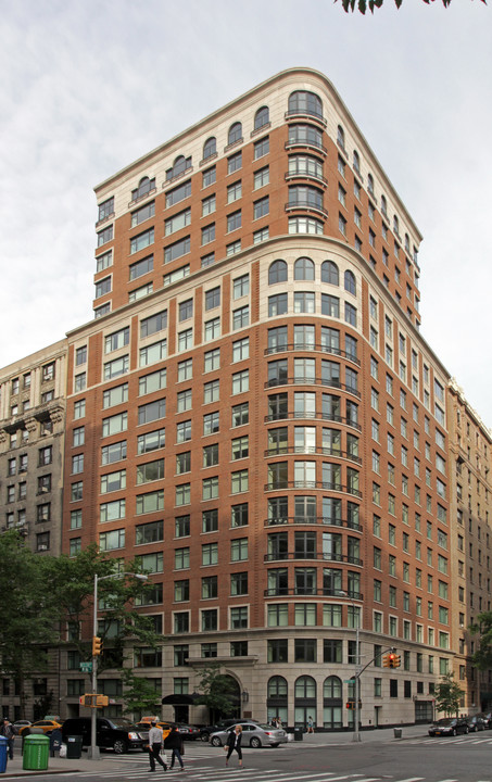 535 West End Ave in New York, NY - Building Photo