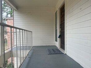 13004 Trail Hollow Dr in Houston, TX - Building Photo - Building Photo