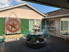 5611 Arncliffe Dr in Houston, TX - Building Photo - Building Photo