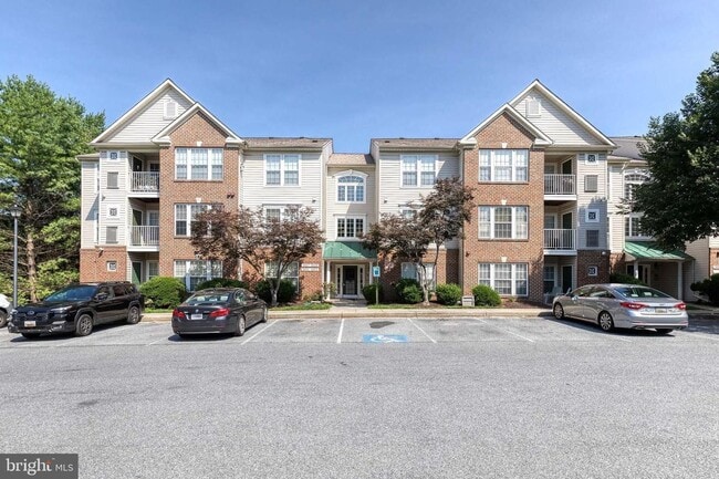 property at 3021 Hunting Ridge Dr