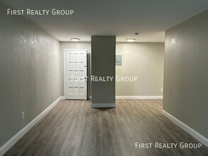 5600 N Main St in Dayton, OH - Building Photo - Building Photo