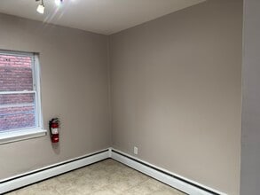 68 E Main St in Bogota, NJ - Building Photo - Building Photo