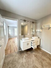 76 Trottingham Ct in Saratoga Springs, NY - Building Photo - Building Photo