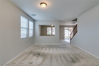 3970 Silver Saber Ct in Las Vegas, NV - Building Photo - Building Photo
