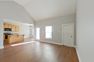 8008 Shadesbrook Dr in Tuscaloosa, AL - Building Photo - Building Photo