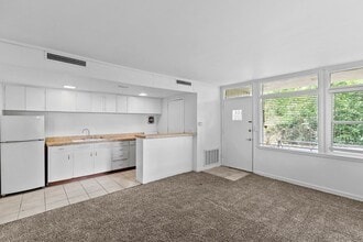 The Wright in Birmingham, AL - Building Photo - Interior Photo