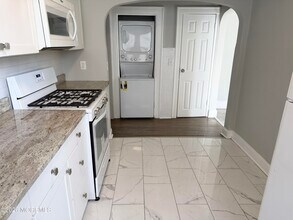 37 2nd Ave in Long Branch, NJ - Foto de edificio - Building Photo