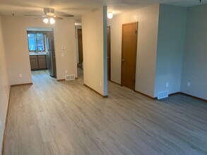 220 Swanton Rd in Madison, WI - Building Photo - Building Photo