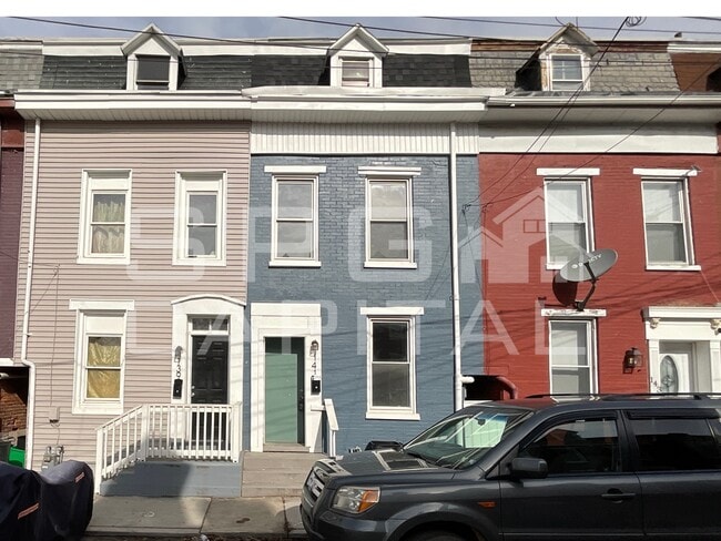 property at 141 E Maple St