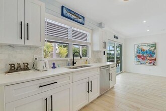 9 W Riverside Dr in Jupiter, FL - Building Photo - Building Photo