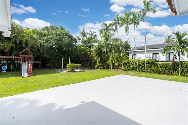 7270 SW 60th St in Miami, FL - Building Photo - Building Photo
