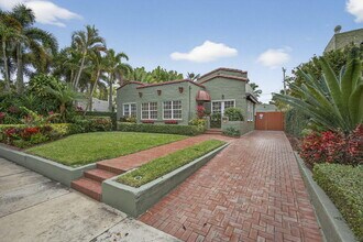 616 Upland Rd in West Palm Beach, FL - Building Photo - Building Photo