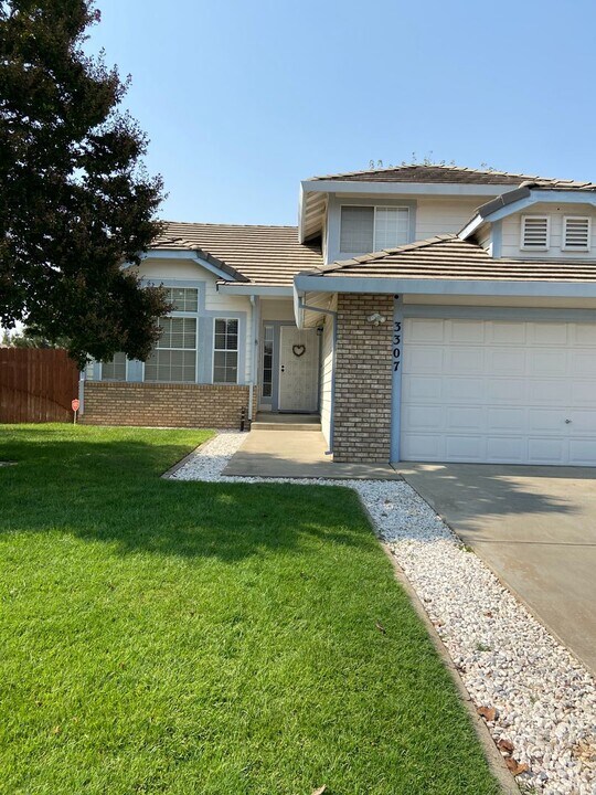 3307 Lagoon Ave in Atwater, CA - Building Photo