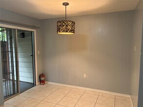 1800 Warringwood Dr in Orlando, FL - Building Photo - Building Photo