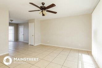 3150 N 77th Ln in Phoenix, AZ - Foto de edificio - Building Photo