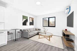 2043 Webster Ave in Bronx, NY - Building Photo