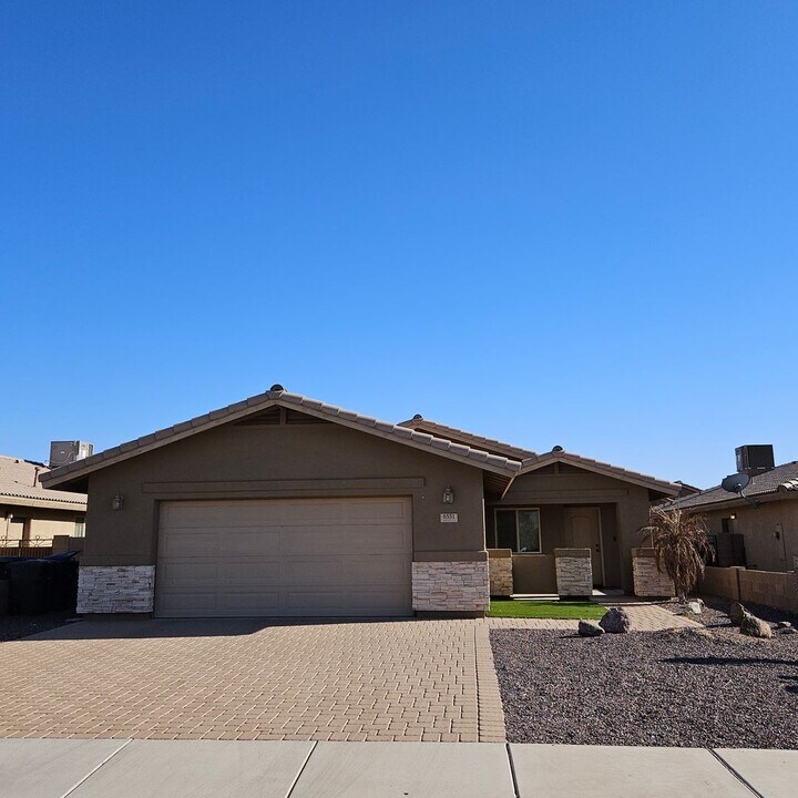 6551 E 34th St in Yuma, AZ - Building Photo