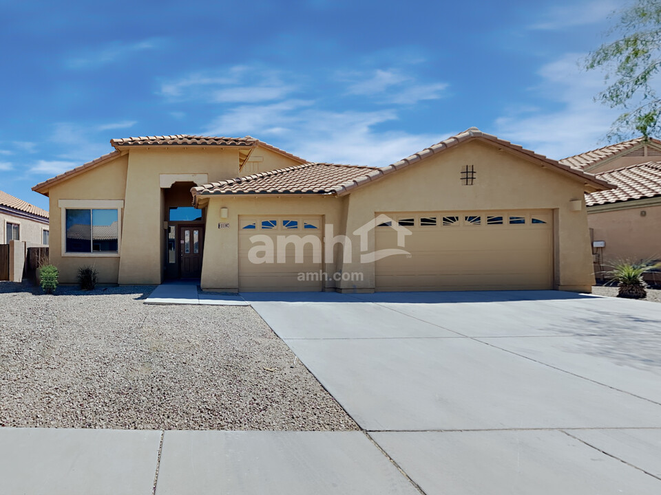 11397 W Pipestone St in Marana, AZ - Building Photo