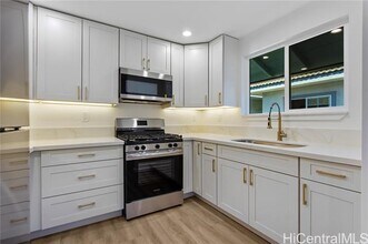 1861 Kapiolani Blvd in Honolulu, HI - Building Photo - Building Photo