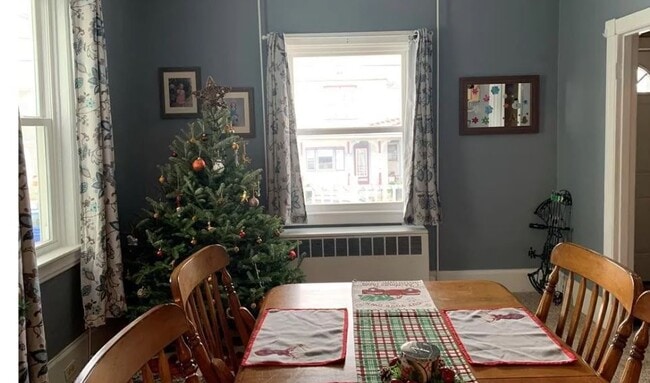 242 S Walnut St in Slatington, PA - Building Photo - Building Photo