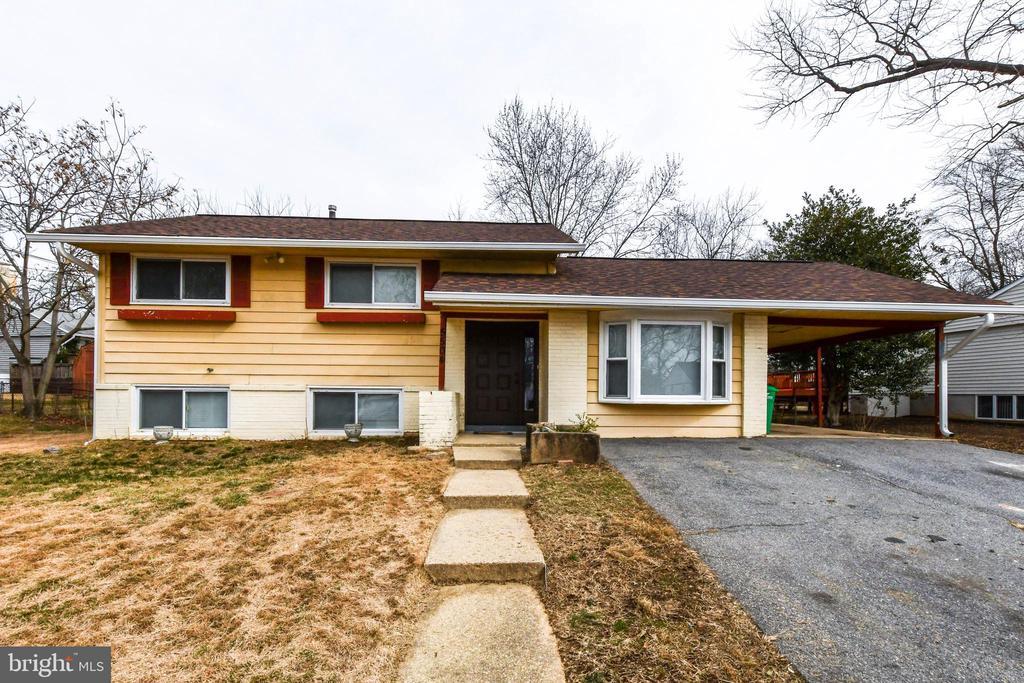 5504 Hill Way in Camp Springs, MD - Building Photo