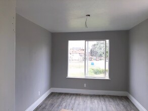 509 W High St in Elkhart, IN - Foto de edificio - Building Photo