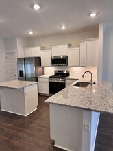 5807 Shoreline Dr in Rockvale, TN - Building Photo - Building Photo