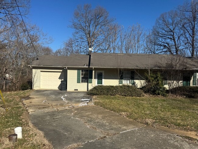 property at 680-682 Blackberry Ln