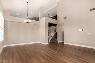 264 Pointe Ranier Ave in Henderson, NV - Building Photo - Building Photo