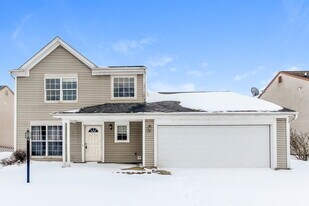 6827 Devinney Ln in Indianapolis, IN - Building Photo