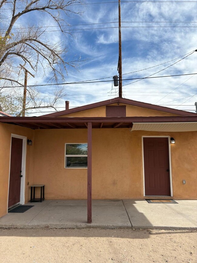 1924 Arno St SE in Albuquerque, NM - Building Photo - Building Photo