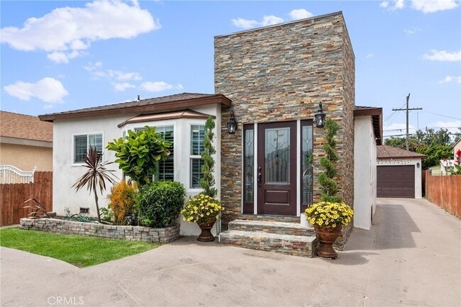 property at 743 E 90th St