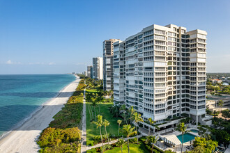 Park Plaza in Naples, FL - Building Photo - Building Photo