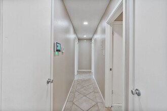 513 Greenway Dr in Corpus Christi, TX - Building Photo - Building Photo