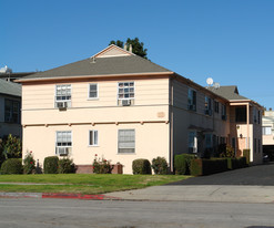 Colonial in Toluca Lake - Significant  Upside Apartments