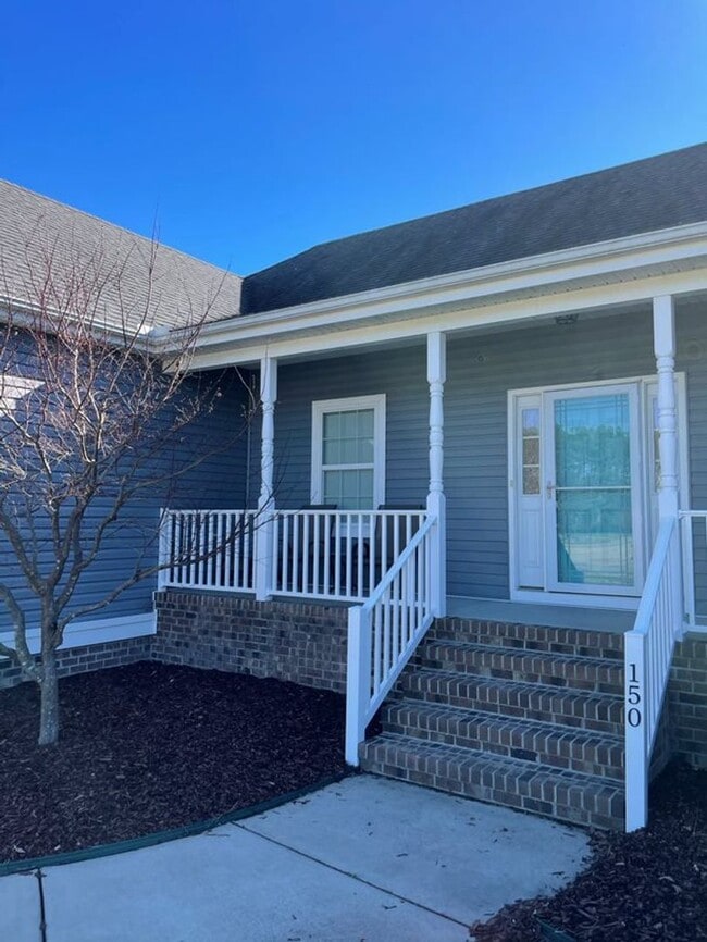 150 Travis Blvd in Moyock, NC - Building Photo - Building Photo