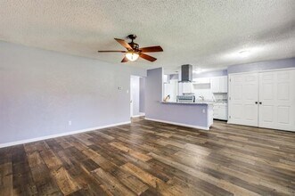 6036 Kary Lynn Dr S in Watauga, TX - Building Photo - Building Photo