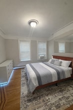 391 Woodlawn Ave, Unit 1 in Jersey City, NJ - Foto de edificio - Building Photo