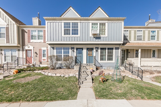 1699 S Trenton St in Denver, CO - Building Photo - Building Photo
