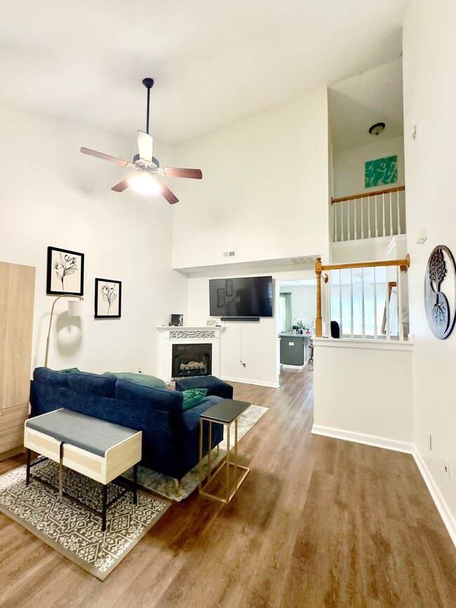 694 Rock Lake Gln in Fort Mill, SC - Building Photo - Building Photo