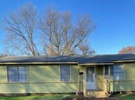 1815 east Third Street in Bossier City, LA - Building Photo