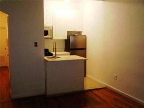 343 E 51st St-Unit -#A1 in New York, NY - Building Photo - Building Photo