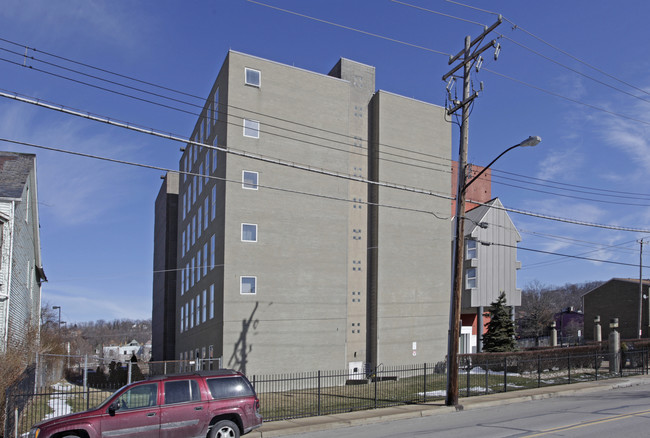 Bennett Place Apartments in Pittsburgh, PA - Building Photo - Building Photo