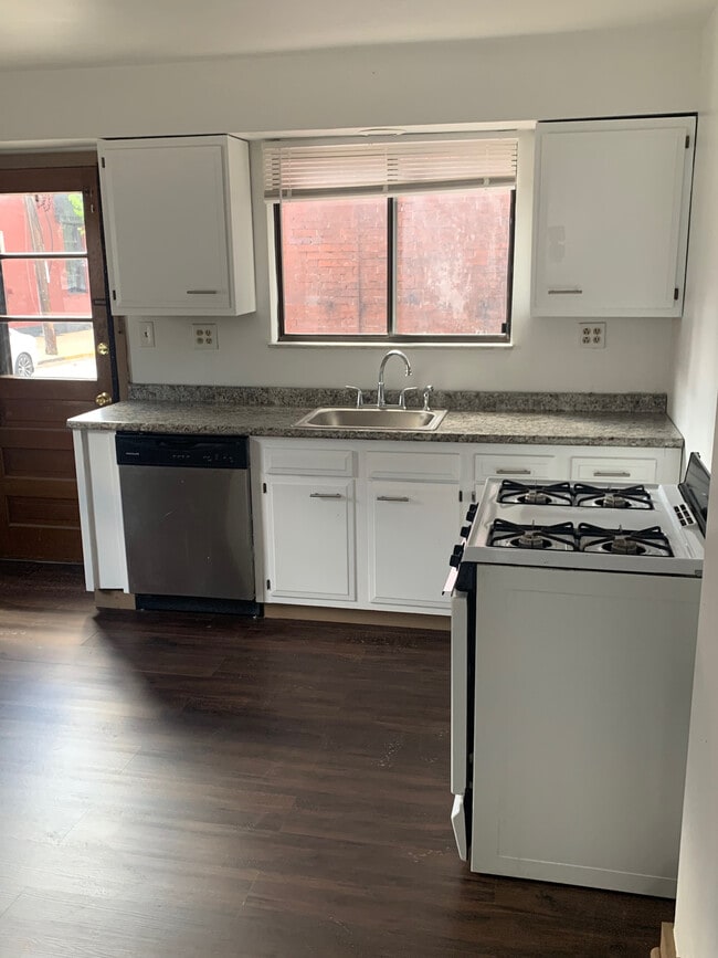236 Taylor St in Pittsburgh, PA - Building Photo - Building Photo