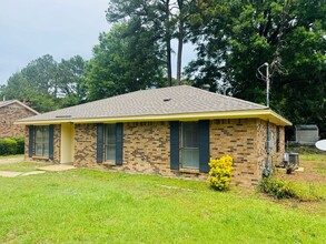4107 Beardsley Dr in Montgomery, AL - Building Photo - Building Photo