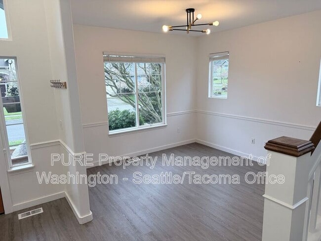 1725 SW 346th Pl in Federal Way, WA - Building Photo - Building Photo