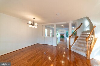 20926 Sandstone Square in Sterling, VA - Building Photo - Building Photo