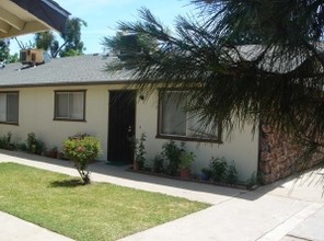 12th Place Apartments in Merced, CA - Building Photo - Other